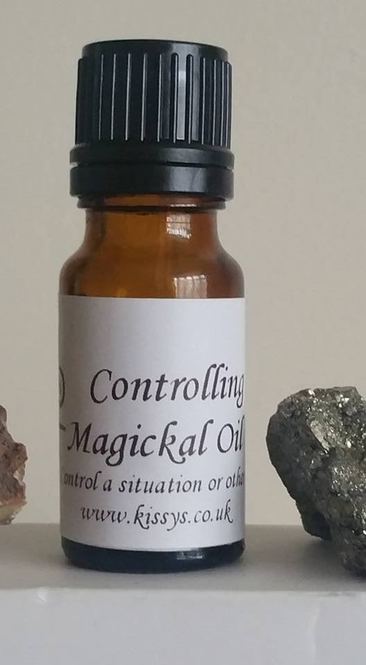 Kissys Controlling Magickal Oil - Hoodoo - Wiccan - Magick - With Herbs and Roots.- Control a Situation or Others.