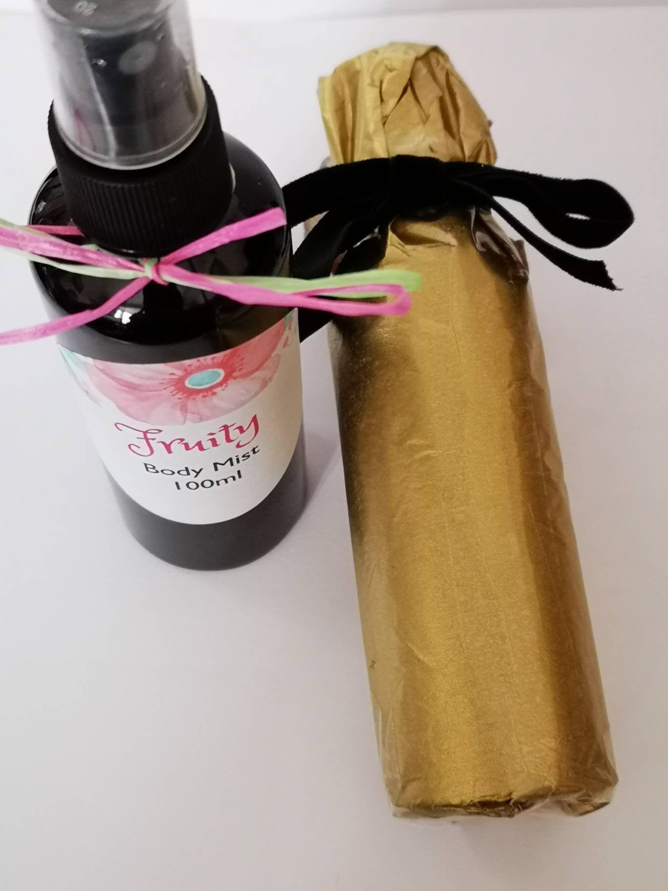 Fruity Body Mist 100ml - Many Scents to choose from - Cherry, Coconut, Strawberry, Watermelon, Lemon, Passion Fruit, plus Many More.