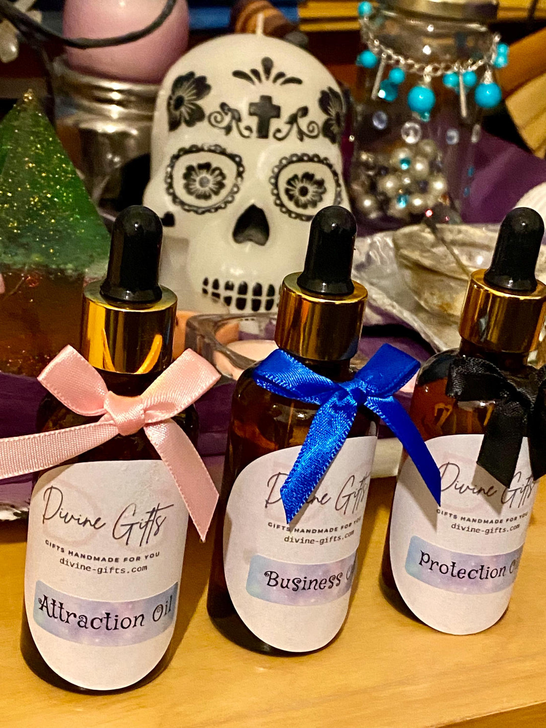 🔮 How to Use Ritual Oils for Love, Money & Protection.