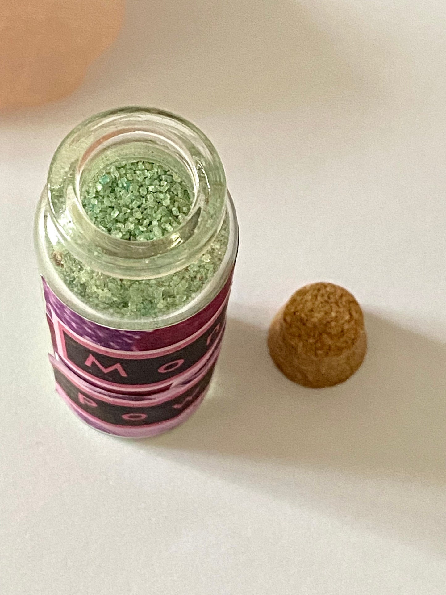 Hoodoo Money Powder: Handmade Abundance Blend (20g)