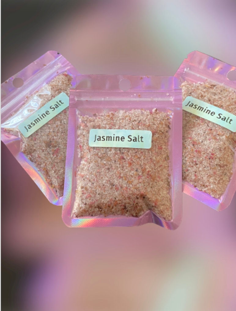 Hoodoo Jasmine Salt with Roses: Love, Harmony, & Positive Energy (30g)