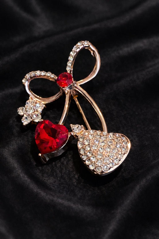 Crystal Heart Brooch – Red Heart Rhinestone. Pin, Romantic Jewellery, Love Brooch, Valentine’s Gift, Elegant Sparkle Accessory.