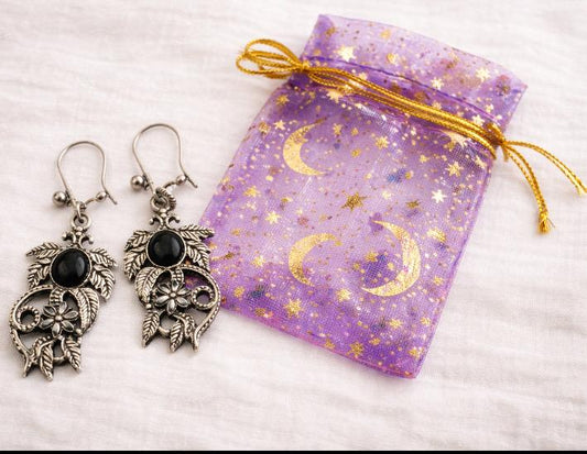 Dark Boho Silver Leaf Earrings with Black Stone, Witchy Dangle Earrings, Gothic Feminine Jewellery, Antique Style, Gift Ready