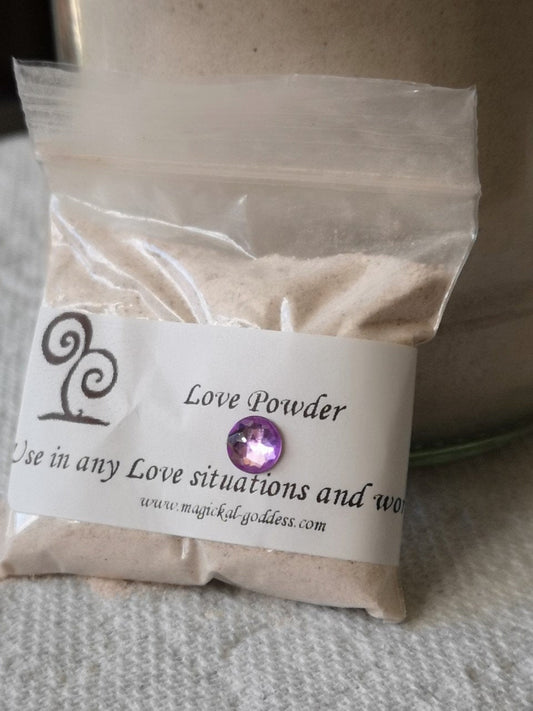 10g Hoodoo Love Powder, Love Dust - Handmade Blend - Use to attract Love.
