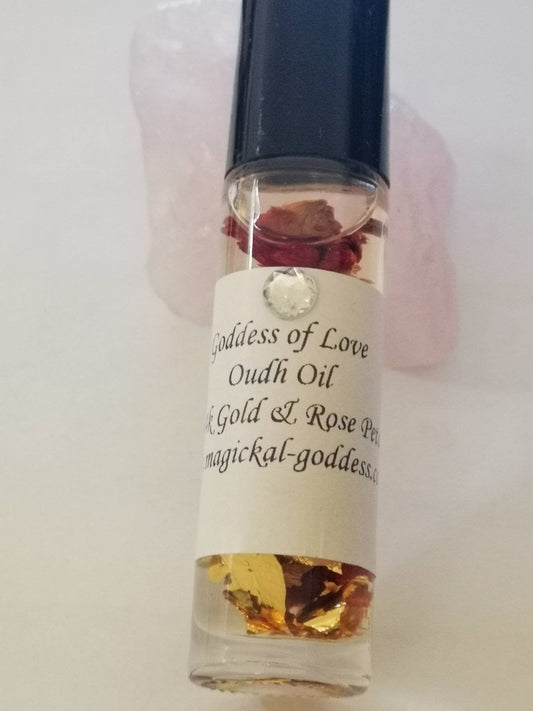 Goddess of Love* Perfume Oil - with 24k Gold Flakes & Roses 10ml - Magickal Goddess