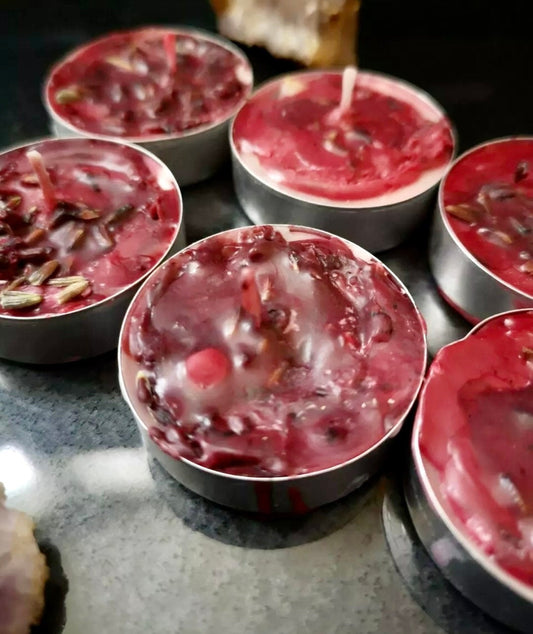 6 Hoodoo Love TeaLight Candles, made with herbs, roots, oils & powders. Handmade Blend - Use to attract Love.